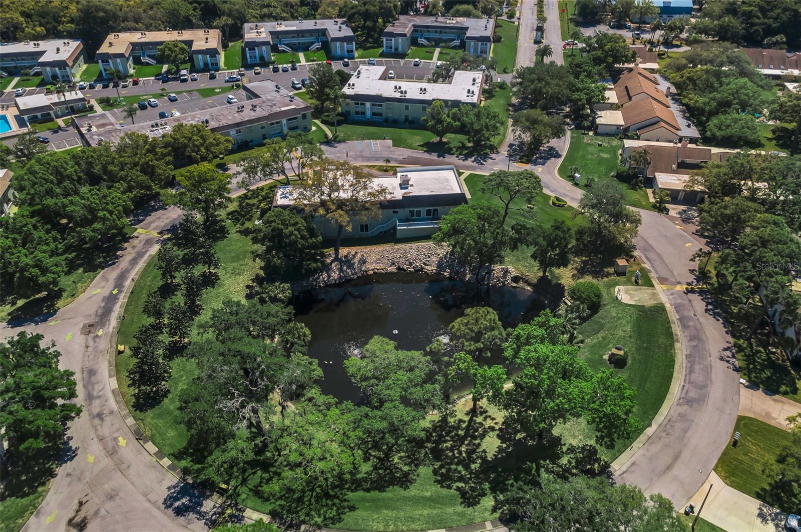 GREEN DOLPHIN PARK CONDO - Residential