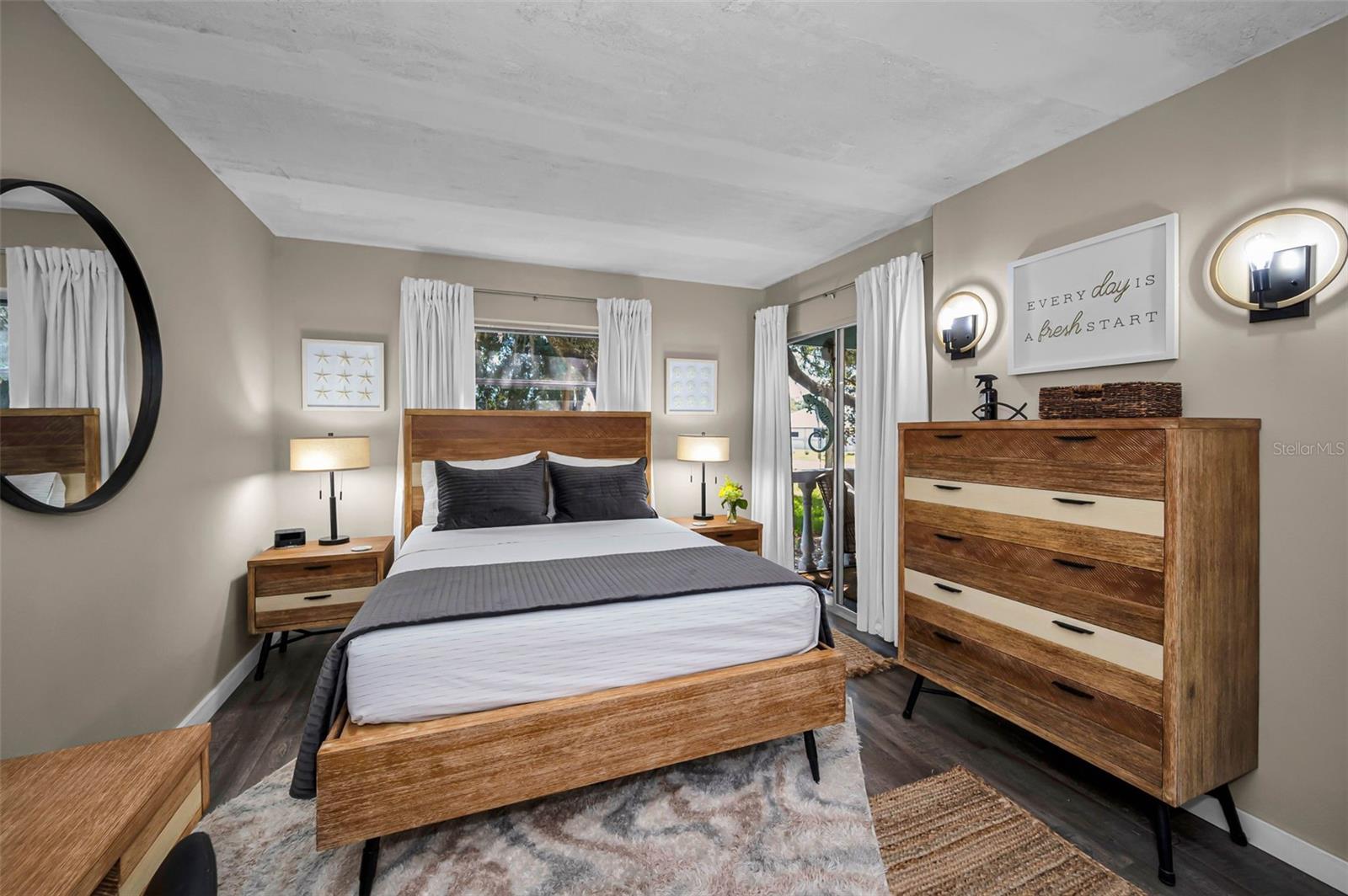 GREEN DOLPHIN PARK CONDO - Residential