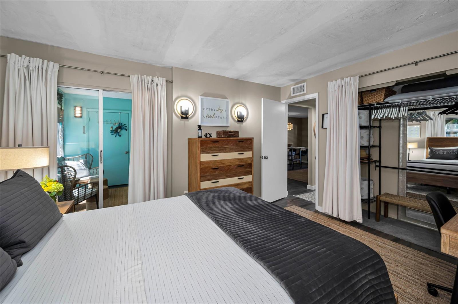 GREEN DOLPHIN PARK CONDO - Residential