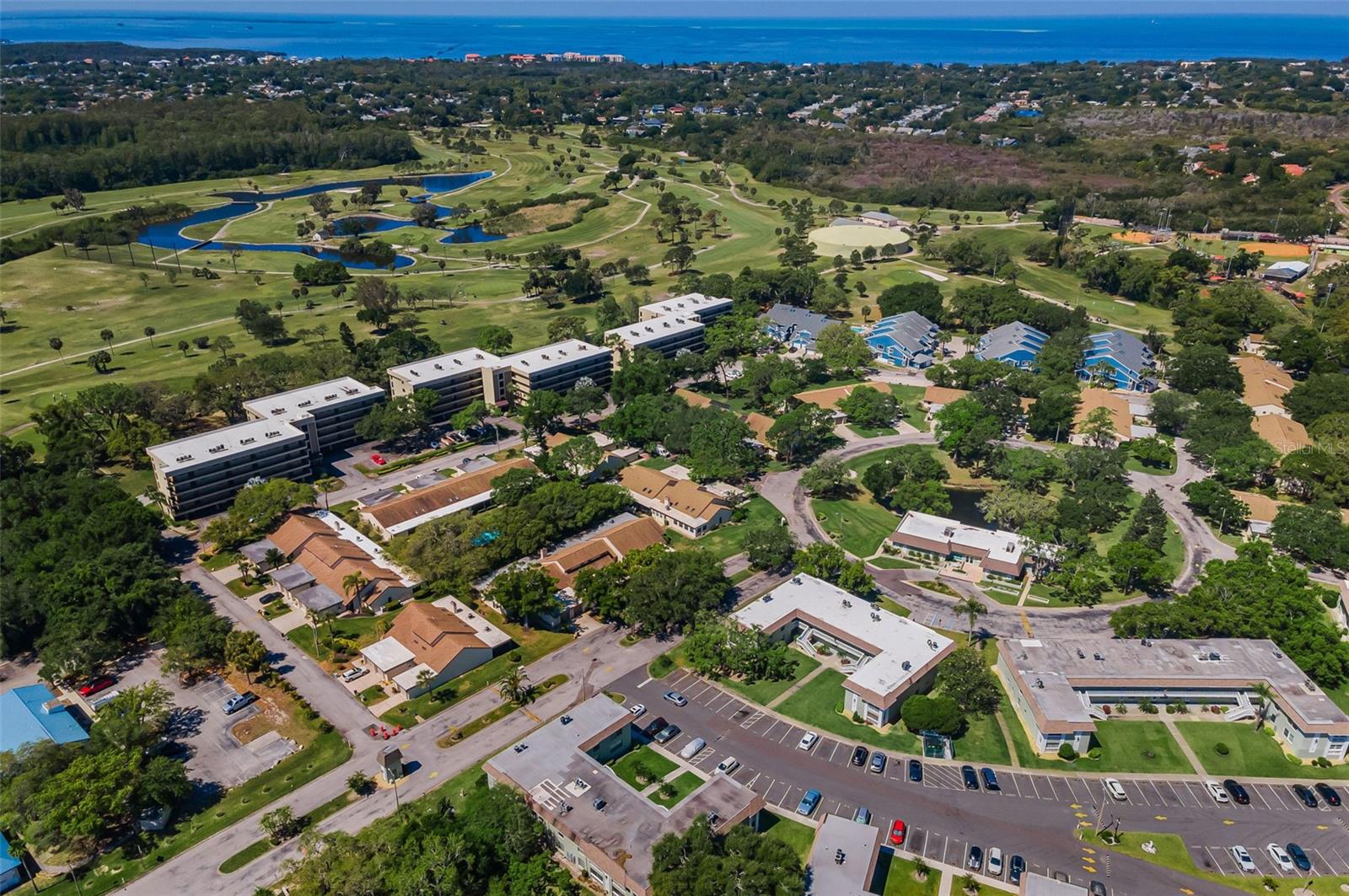 GREEN DOLPHIN PARK CONDO - Residential