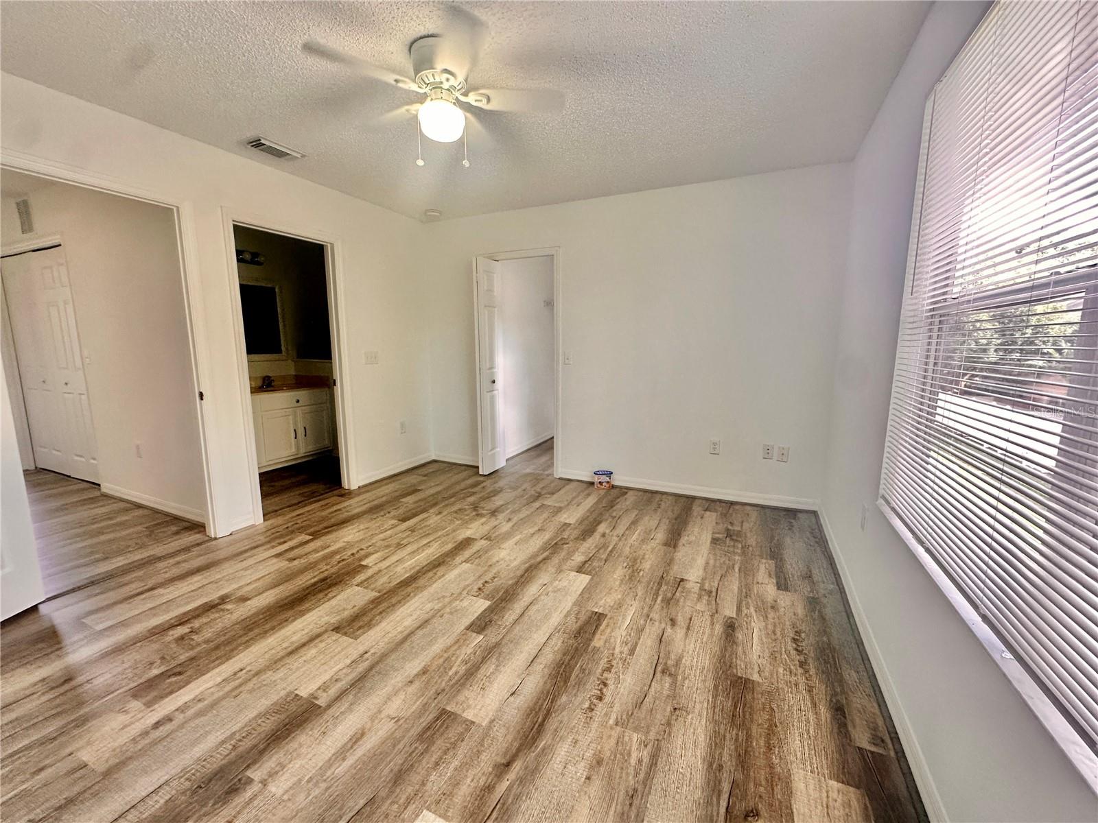 ASHFORD PARK TWNHMS REP ONE - Residential Lease