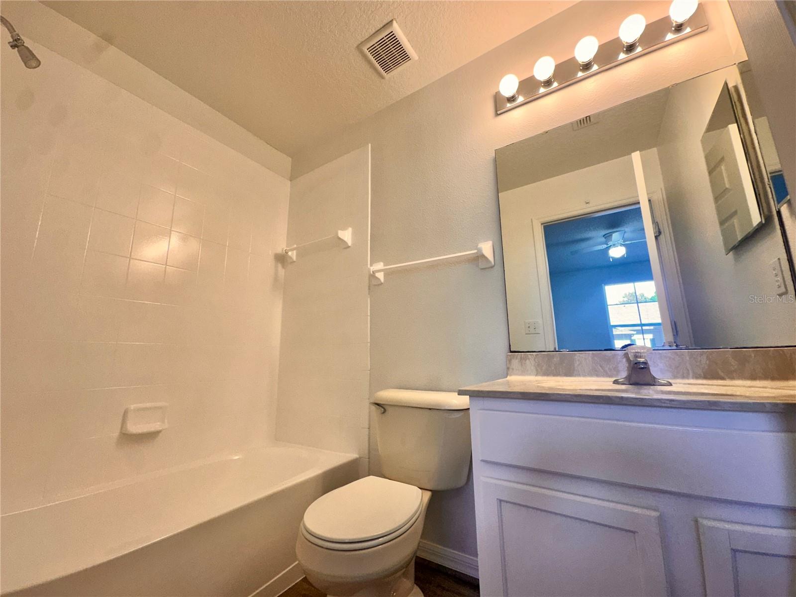 ASHFORD PARK TWNHMS REP ONE - Residential Lease