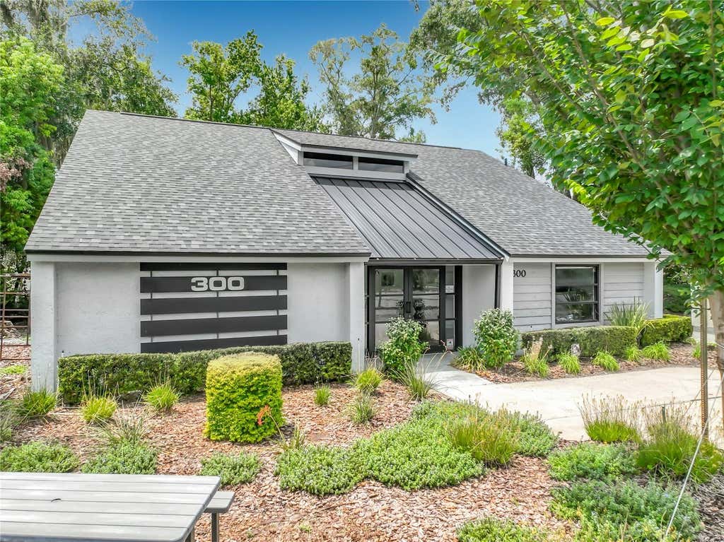 Photo of 300 Maitland Avenue, Altamonte Springs, FL 32701 (MLS # O6435724)