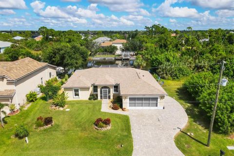Photo of 15168 Hennipen Circle, Port Charlotte, FL 33981 (MLS # D6143977)