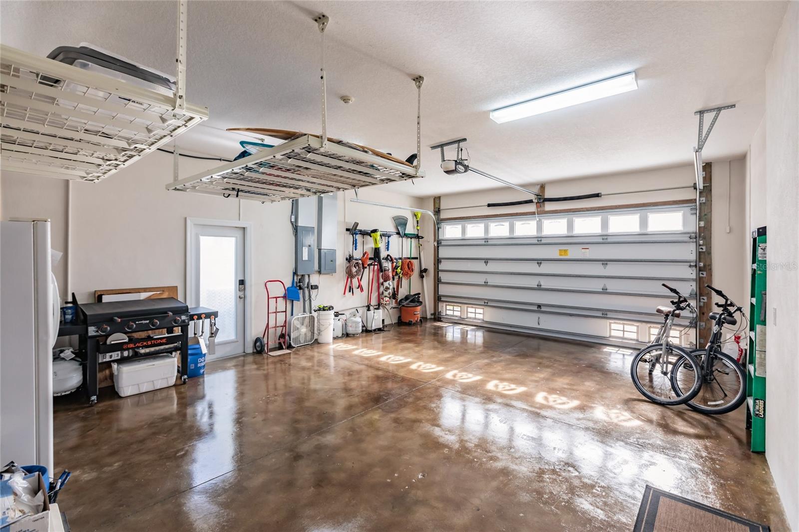 HOLIDAY HARBOR UNIT 1 - Residential