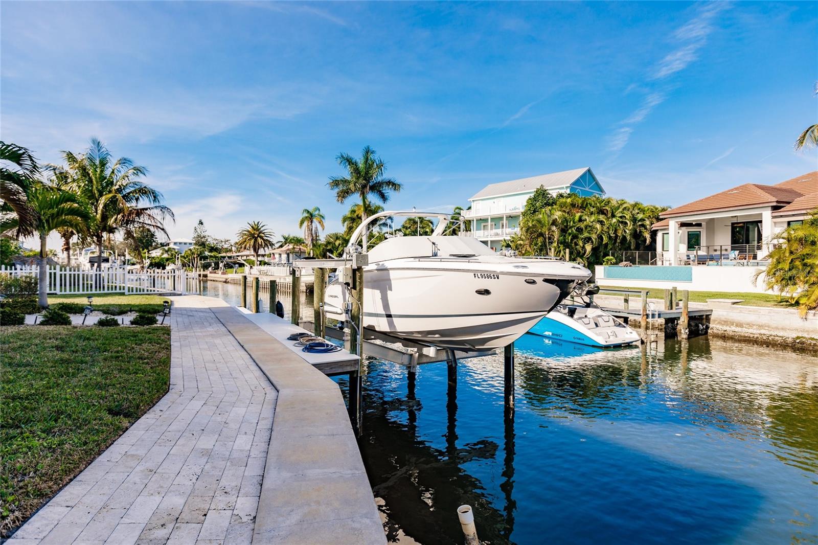 HOLIDAY HARBOR UNIT 1 - Residential