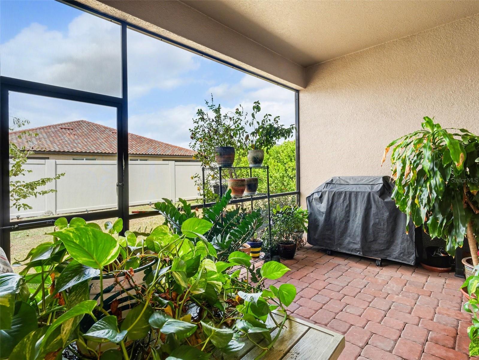 ARBOR GRANDE - Residential