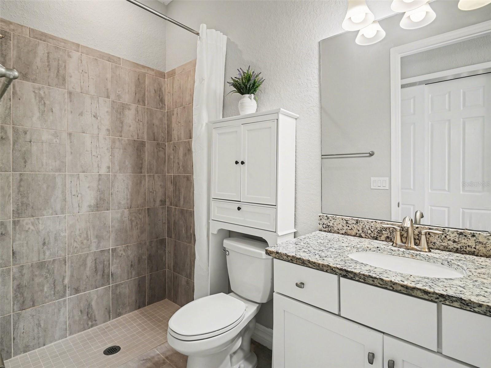 ARBOR GRANDE - Residential