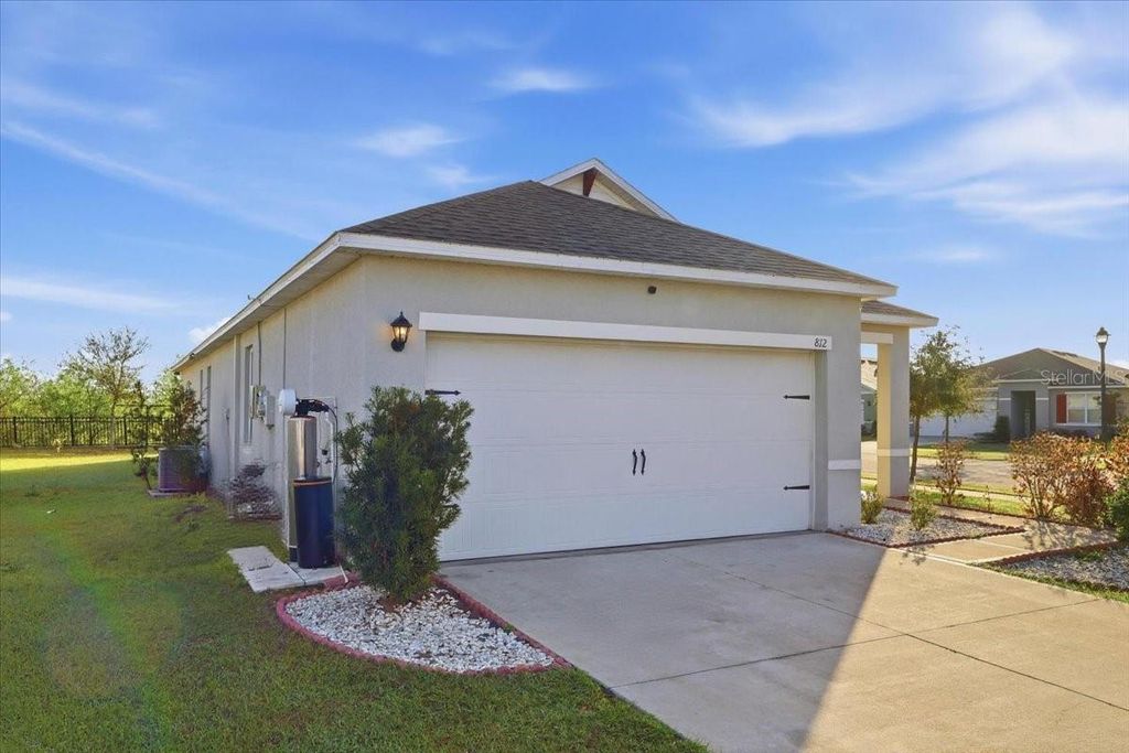 Photo of 812 Brooklet Drive, Davenport, FL 33837 (MLS # S5144992)