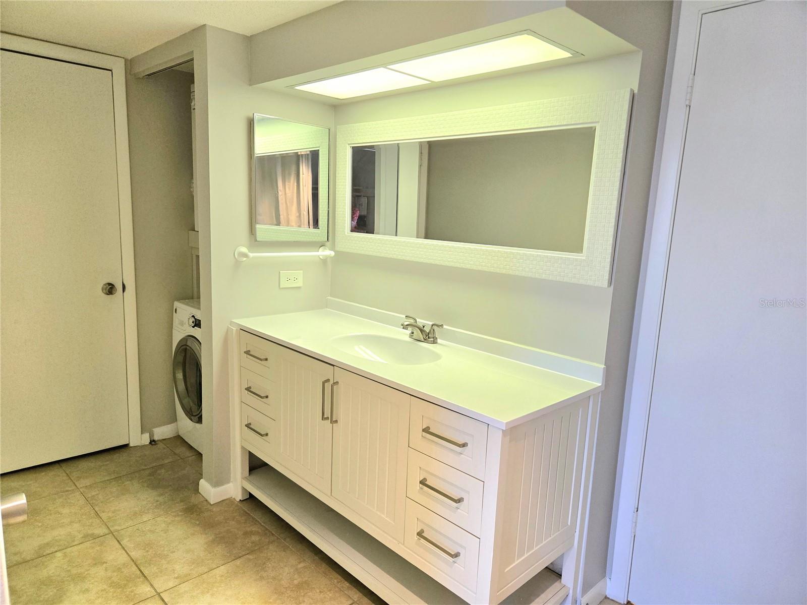 TREASURE ISLAND TENNIS & YACHT CLUB - Residential Lease