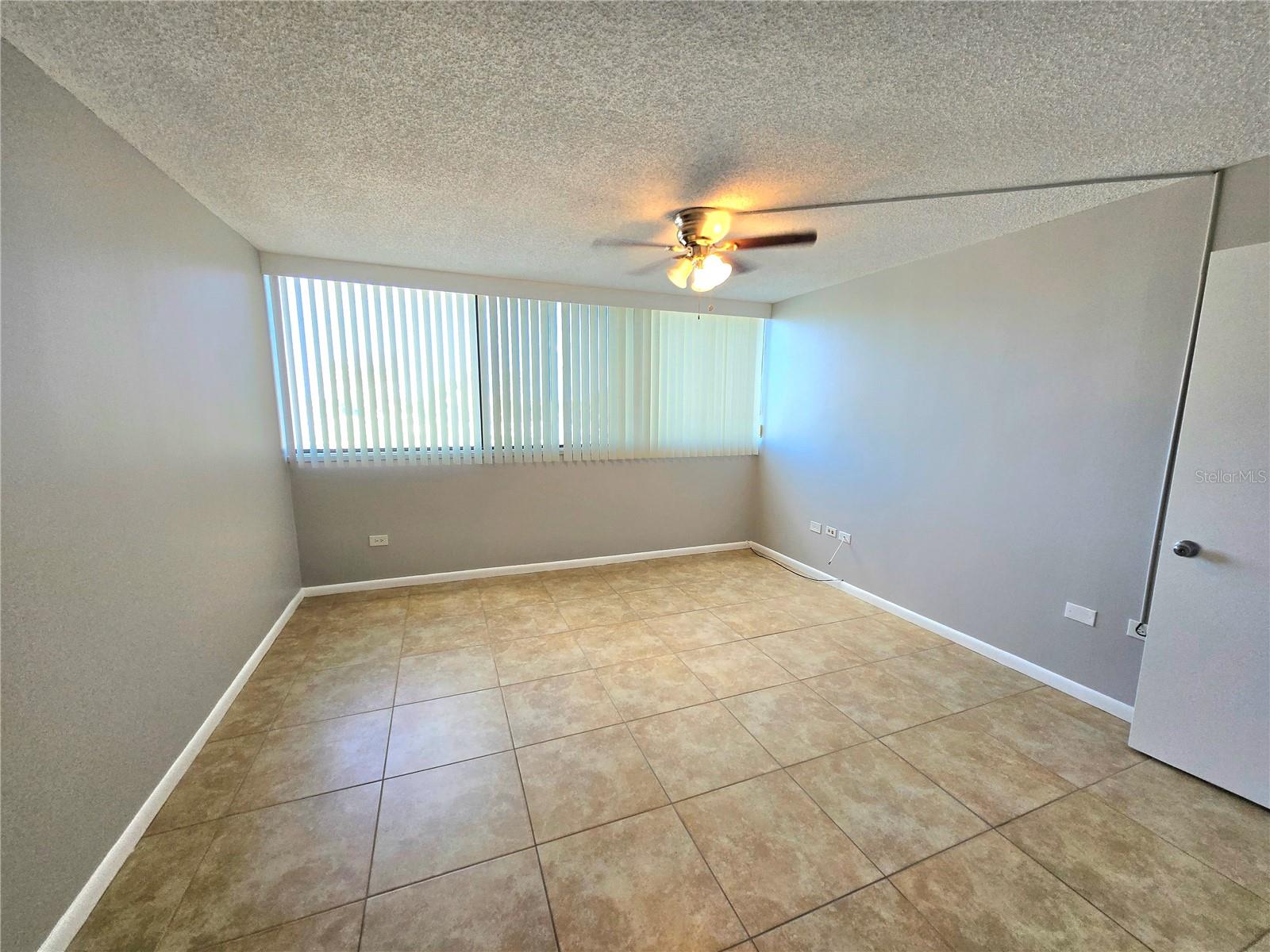 TREASURE ISLAND TENNIS & YACHT CLUB - Residential Lease