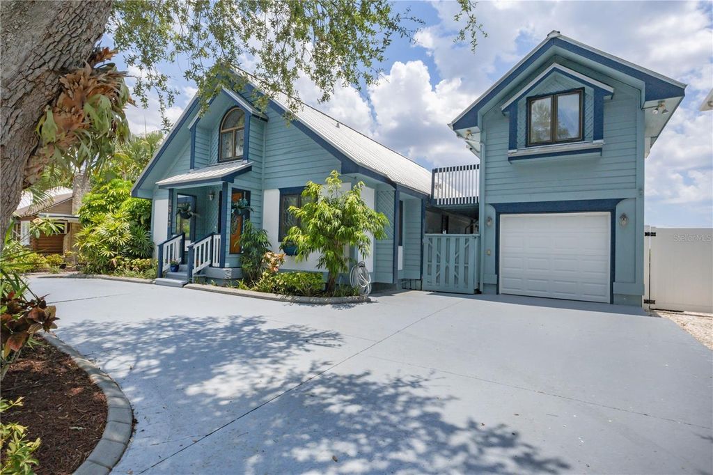 Photo of 1817 4th Street W, Palmetto, FL 34221 (MLS # A4688533)