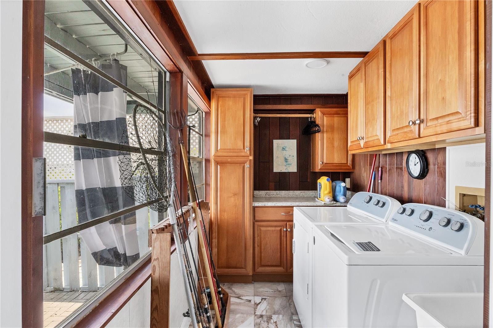 NO SUBDIVISION - Residential