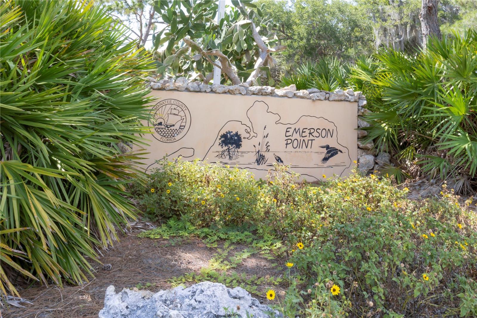 NO SUBDIVISION - Residential