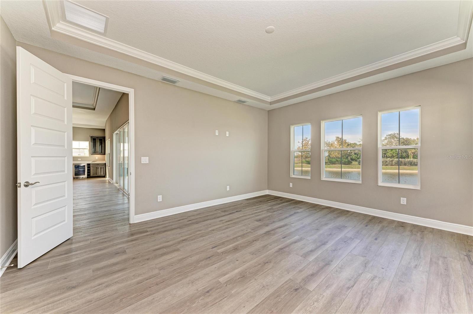 10227 LONGMEADOW AVENUE