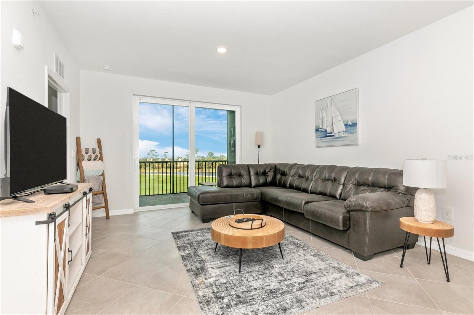 WELLEN PARK GOLF & COUNTRY CLUB - Residential Lease