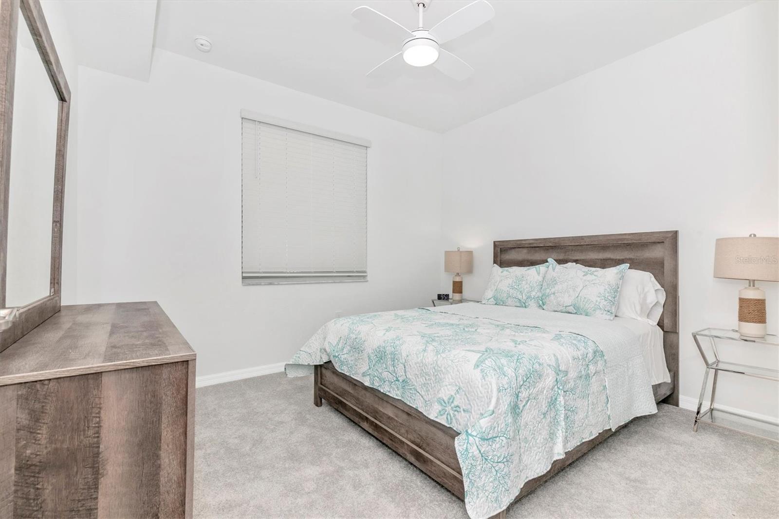 WELLEN PARK GOLF & COUNTRY CLUB - Residential Lease