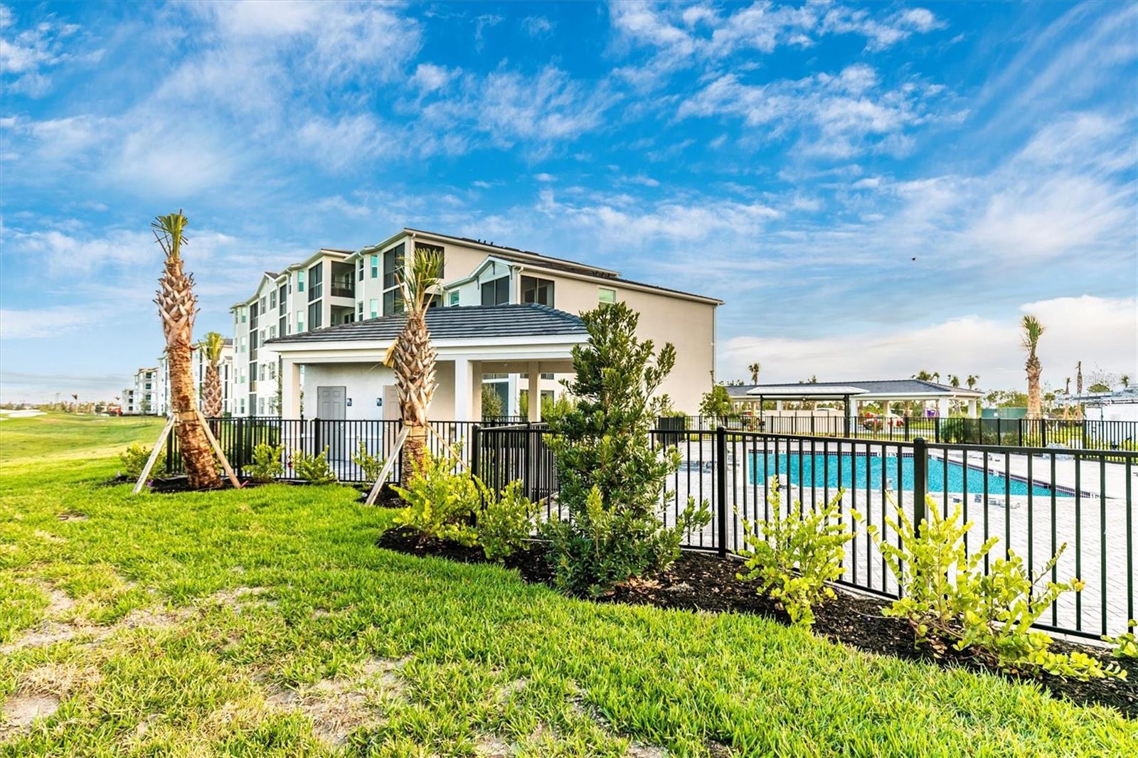 WELLEN PARK GOLF & COUNTRY CLUB - Residential Lease