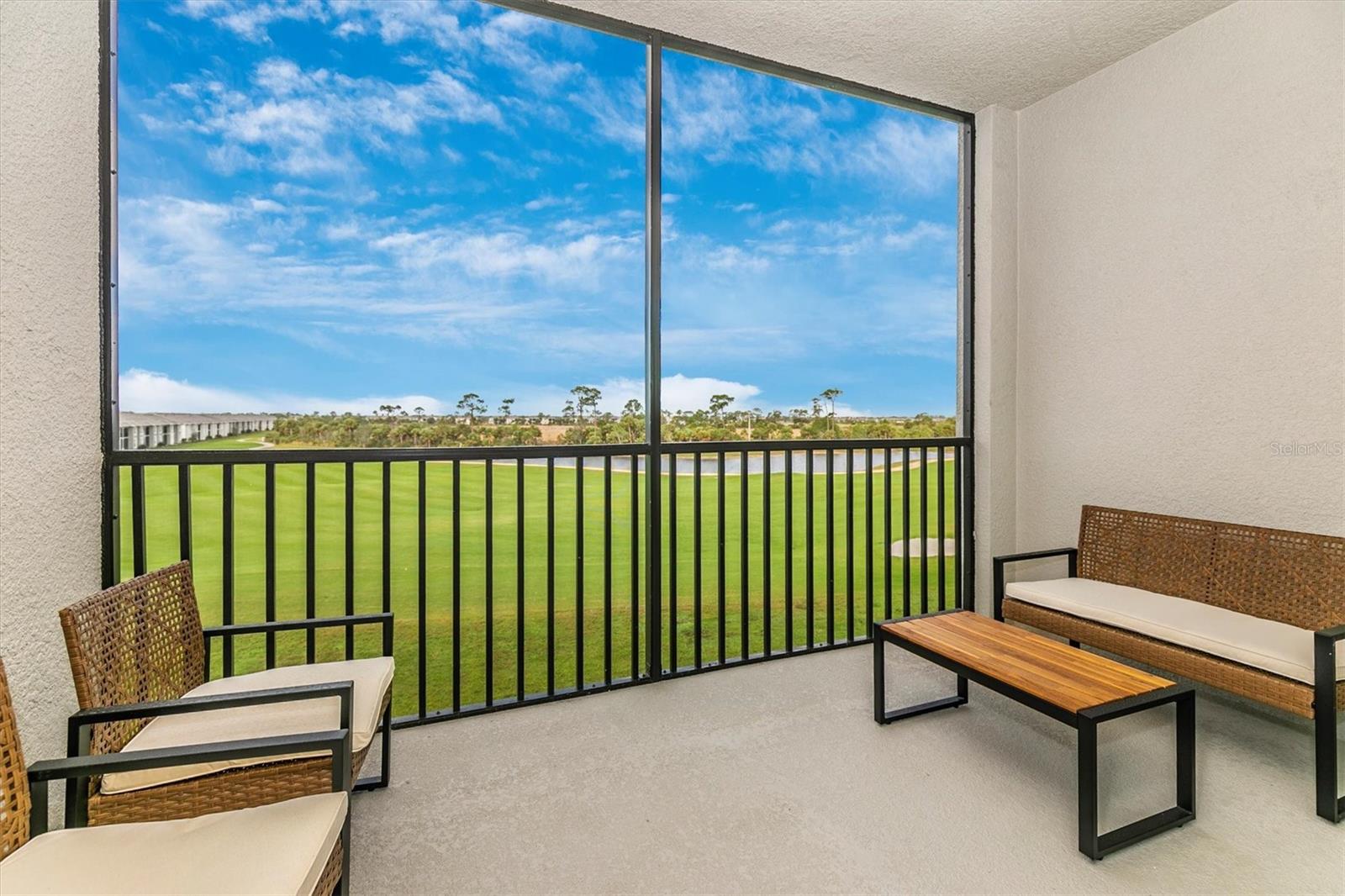 WELLEN PARK GOLF & COUNTRY CLUB - Residential Lease