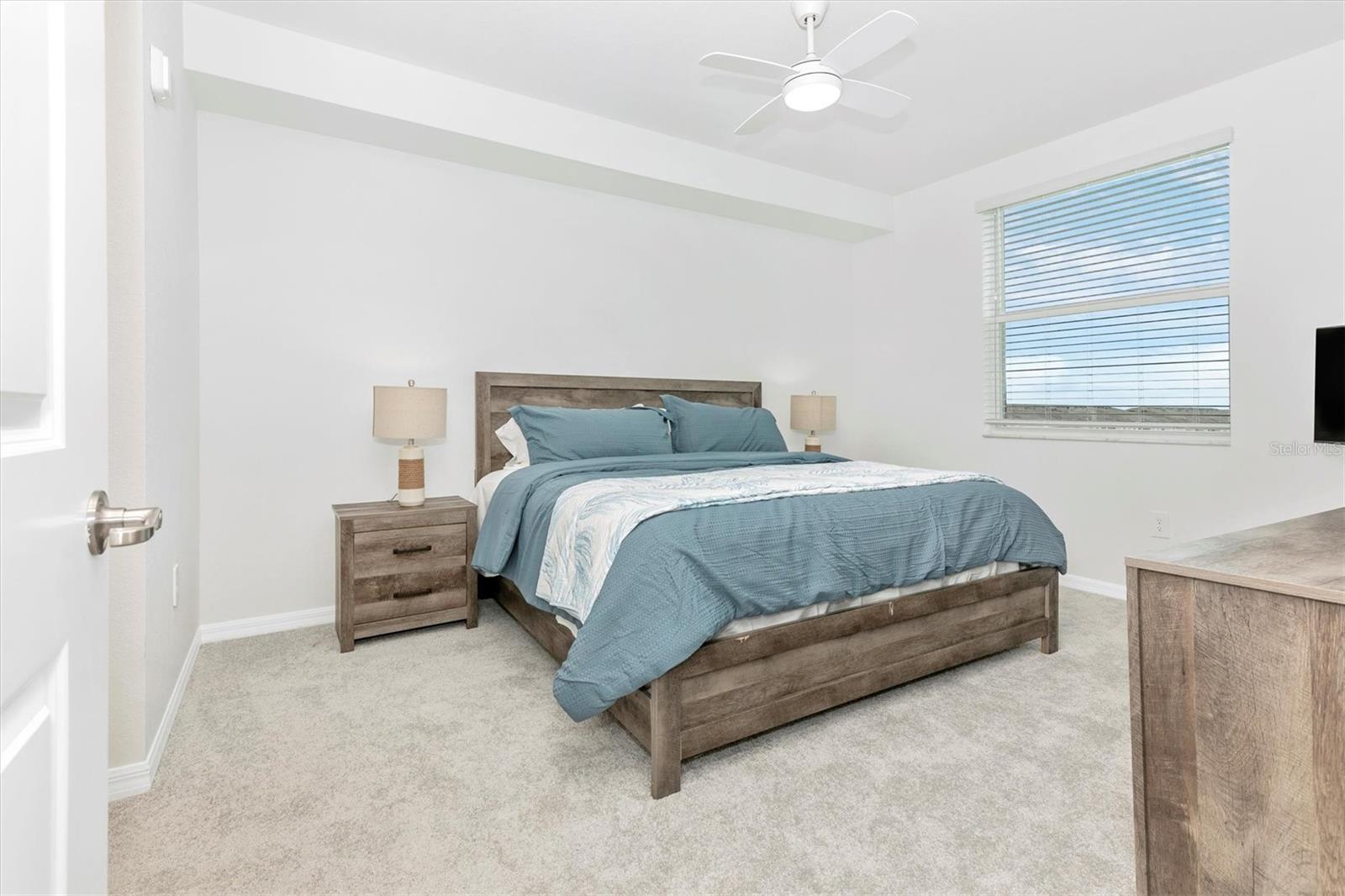 WELLEN PARK GOLF & COUNTRY CLUB - Residential Lease