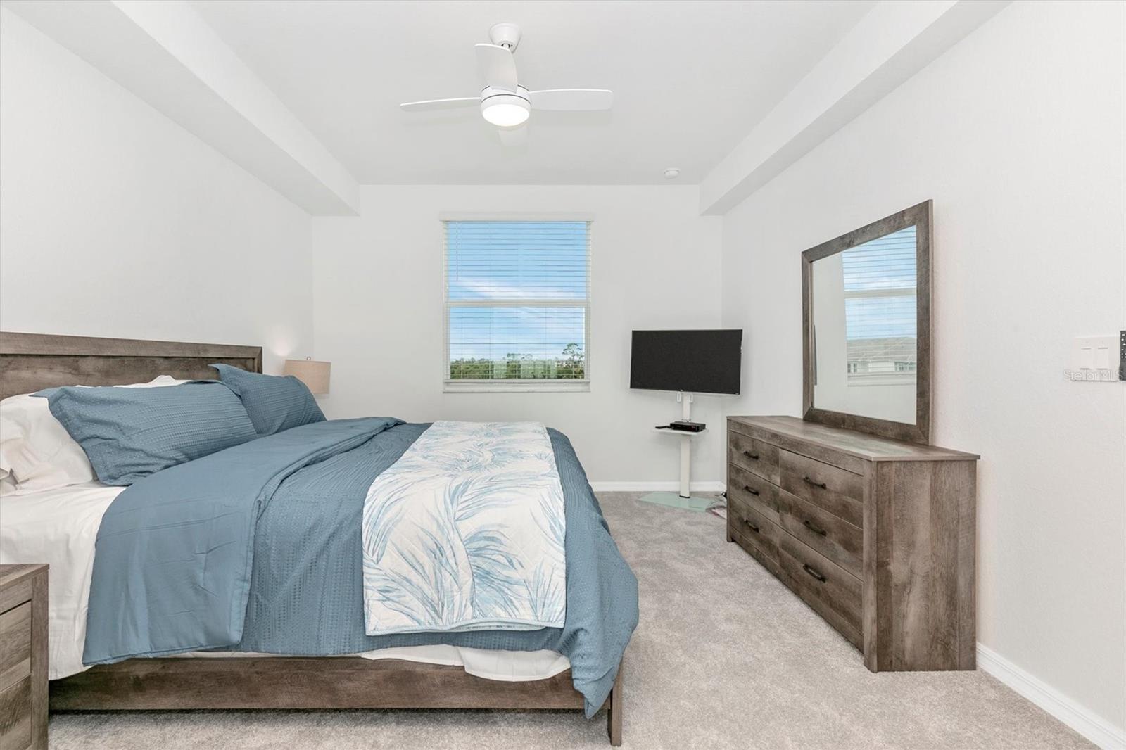 WELLEN PARK GOLF & COUNTRY CLUB - Residential Lease