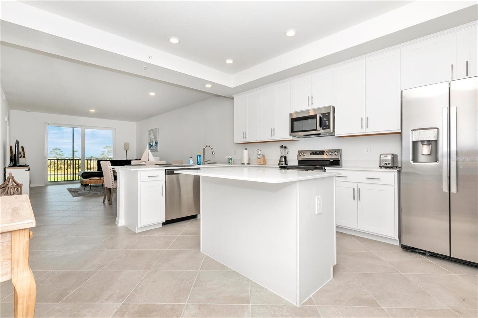 WELLEN PARK GOLF & COUNTRY CLUB - Residential Lease