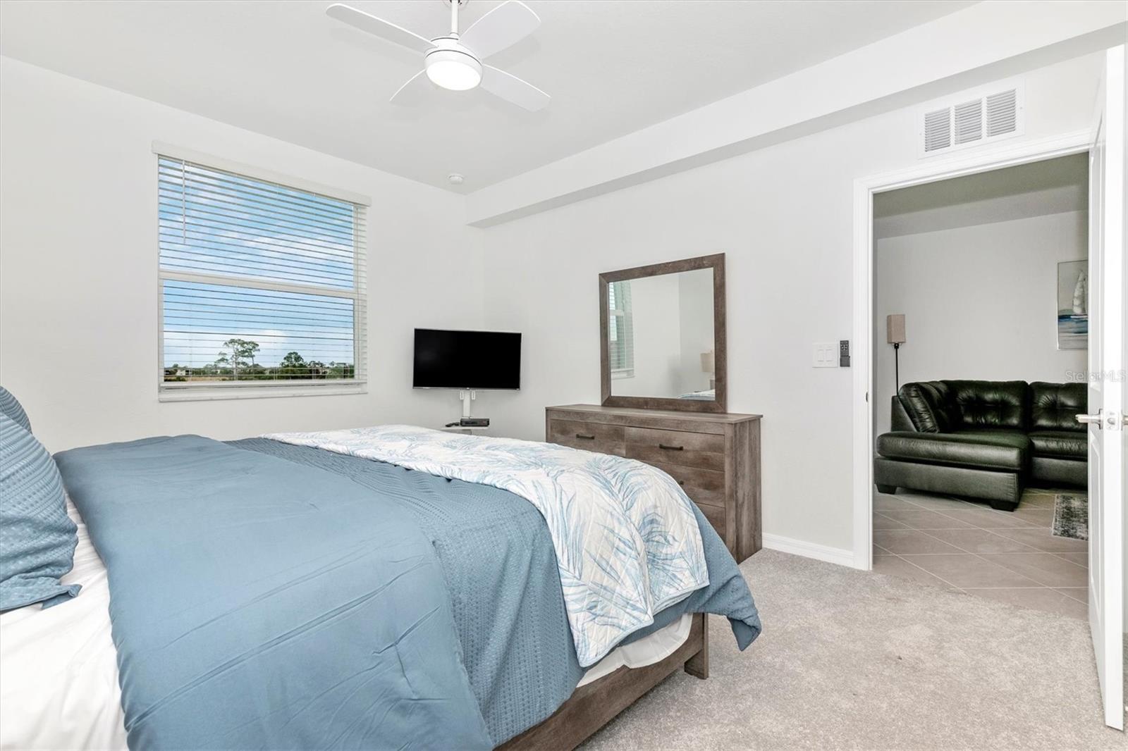 WELLEN PARK GOLF & COUNTRY CLUB - Residential Lease
