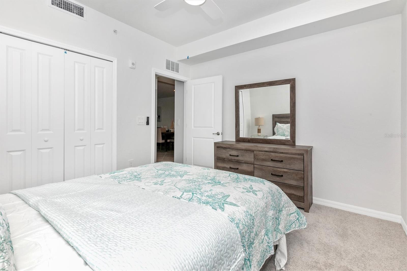 WELLEN PARK GOLF & COUNTRY CLUB - Residential Lease