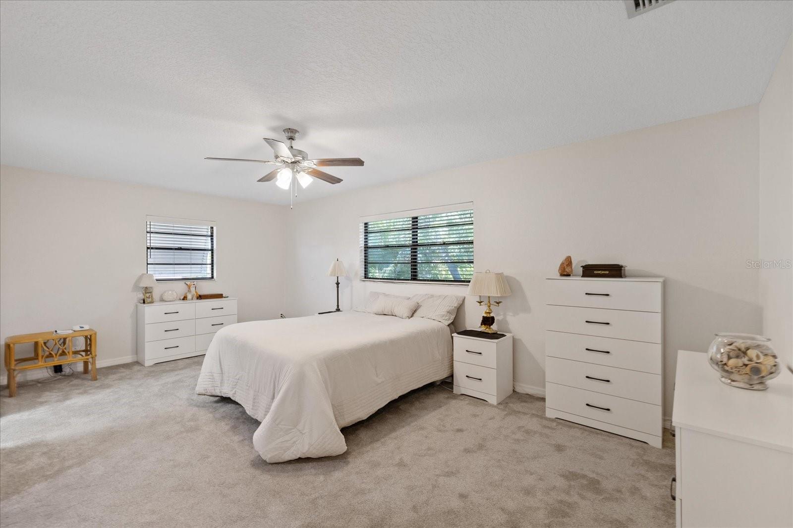 4504 DEWEY DRIVE