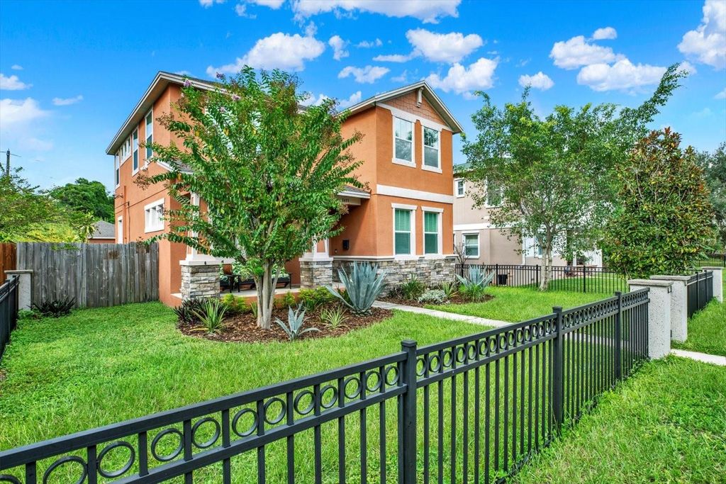 Photo of 2433 9th Avenue N, St Petersburg, FL 33705 (MLS # TB8431447)