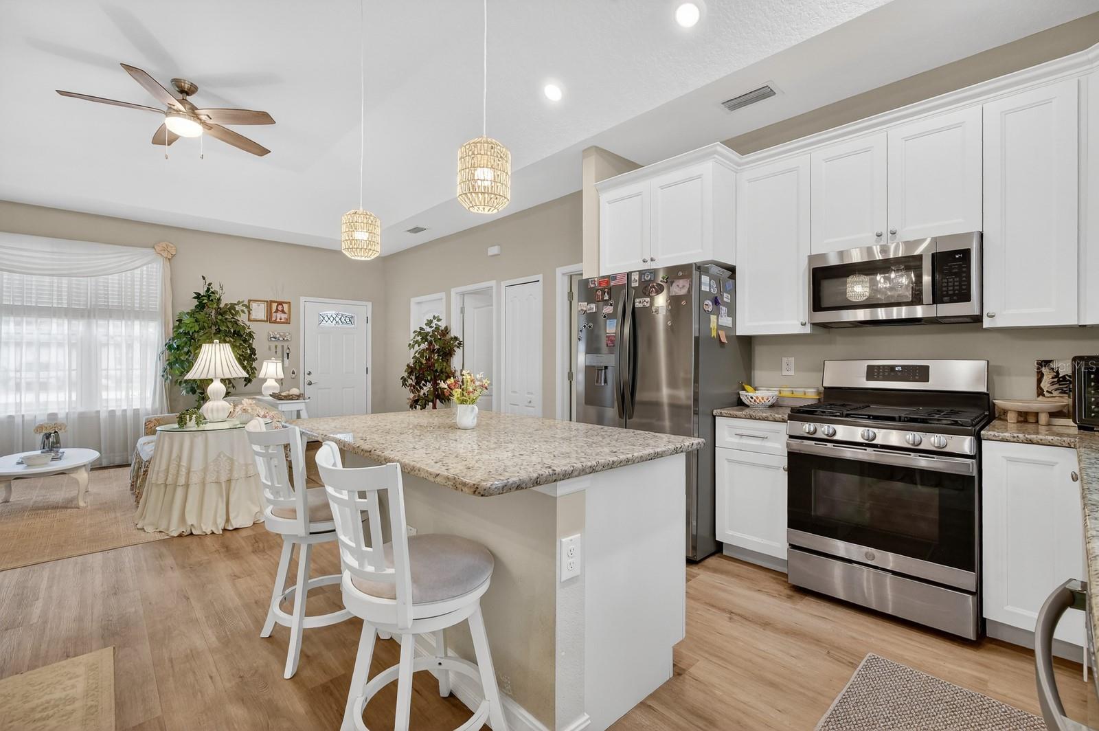 WEST HIGHLANDS - Residential