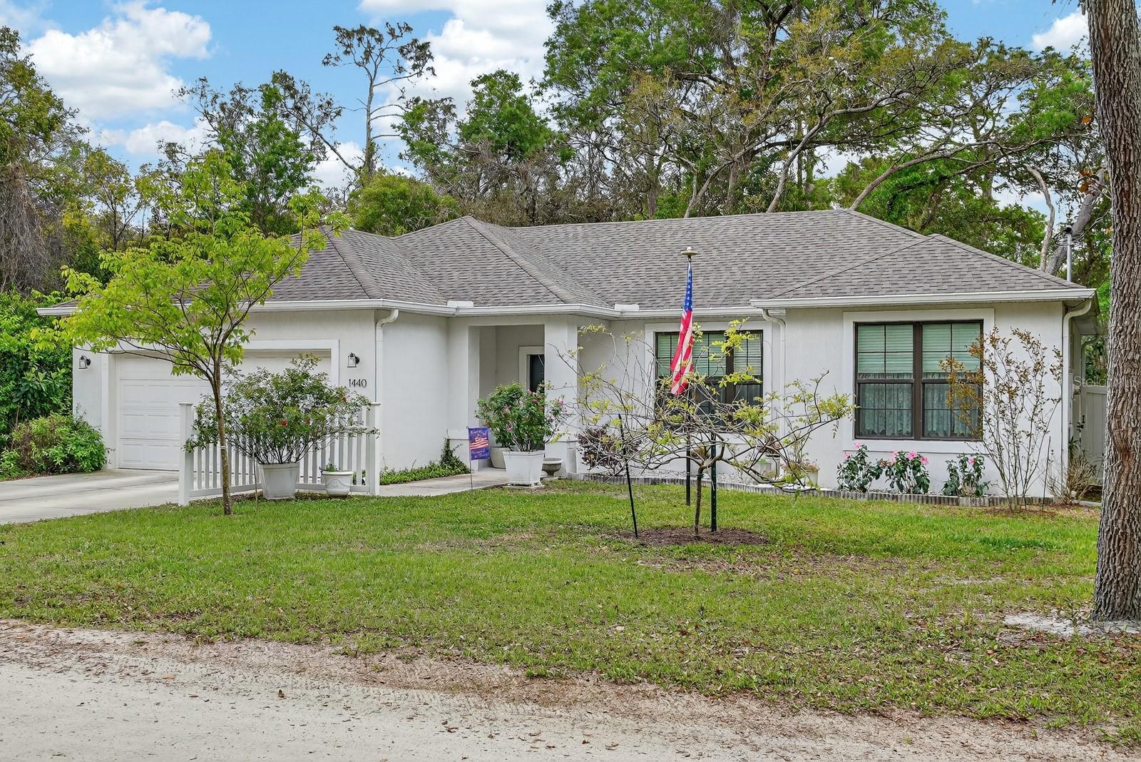 WEST HIGHLANDS - Residential