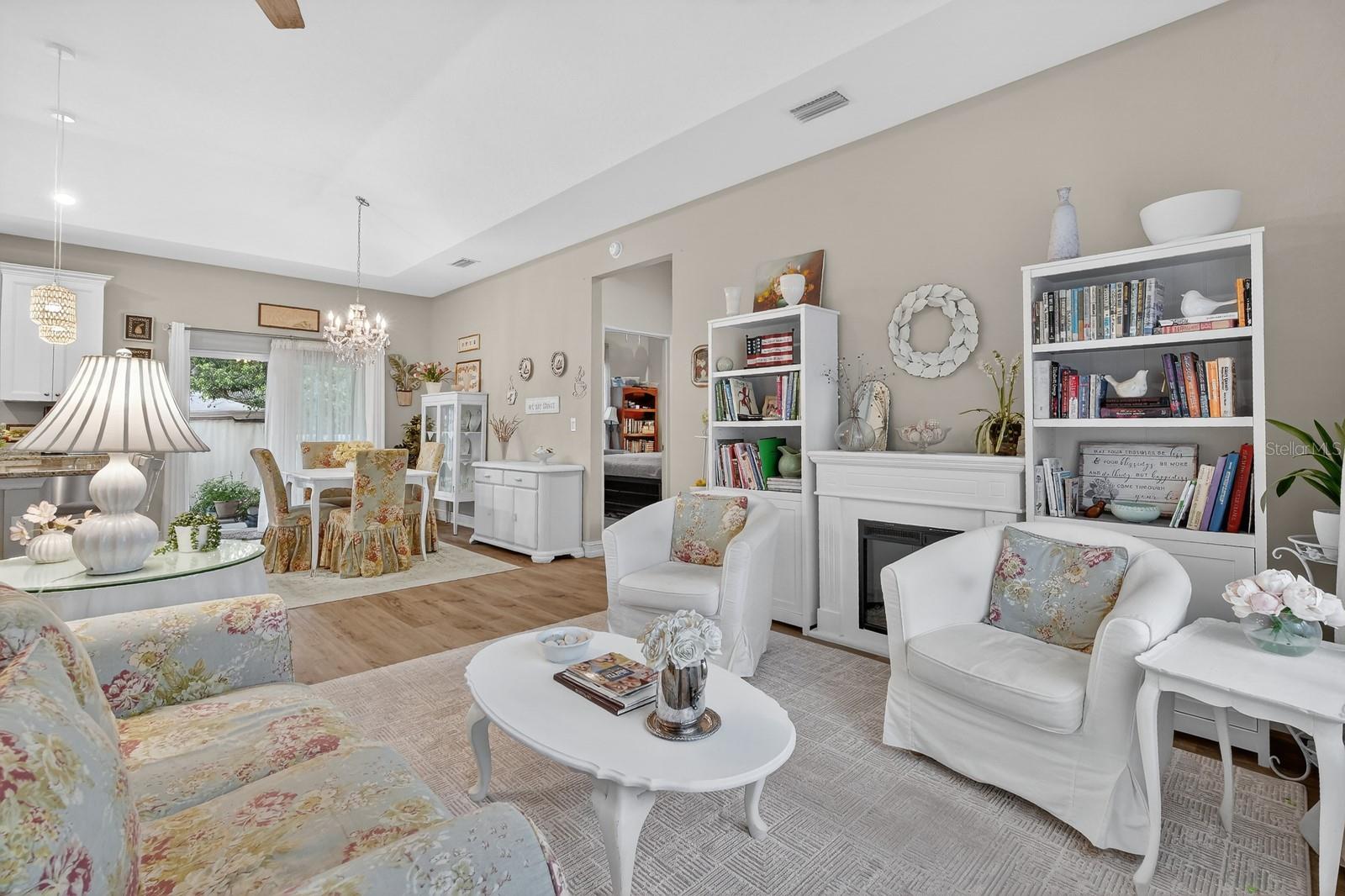 WEST HIGHLANDS - Residential