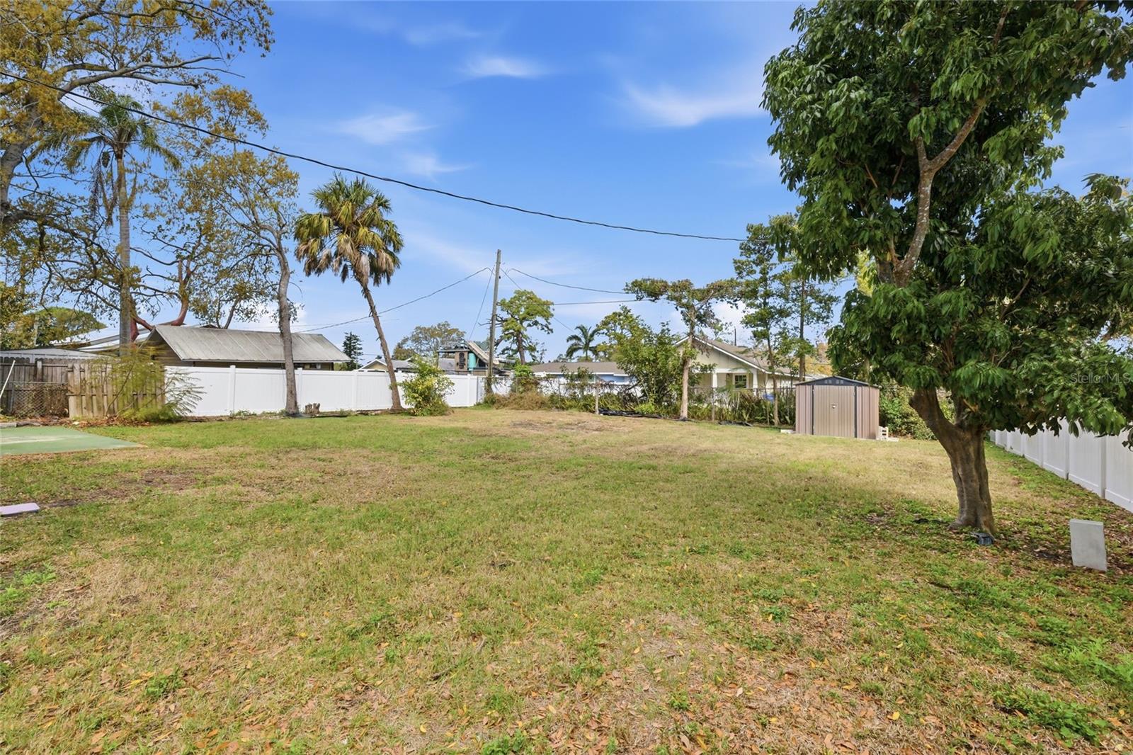 PARADISE GARDENS - Residential