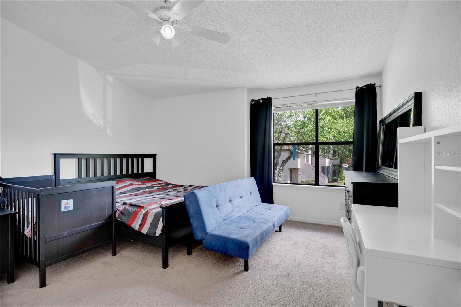 PARKVIEW VILLAGE - Residential