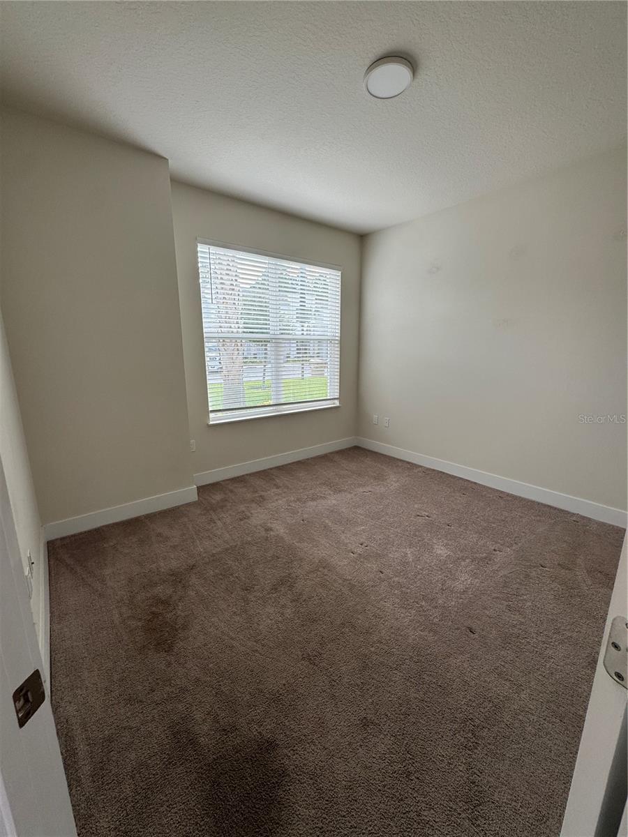 HIDDEN FOREST AT SILVER CREEK - Residential Lease