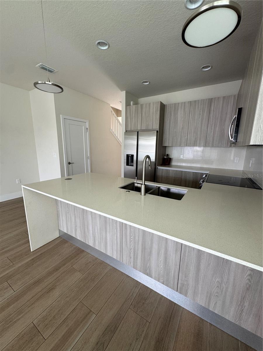 HIDDEN FOREST AT SILVER CREEK - Residential Lease