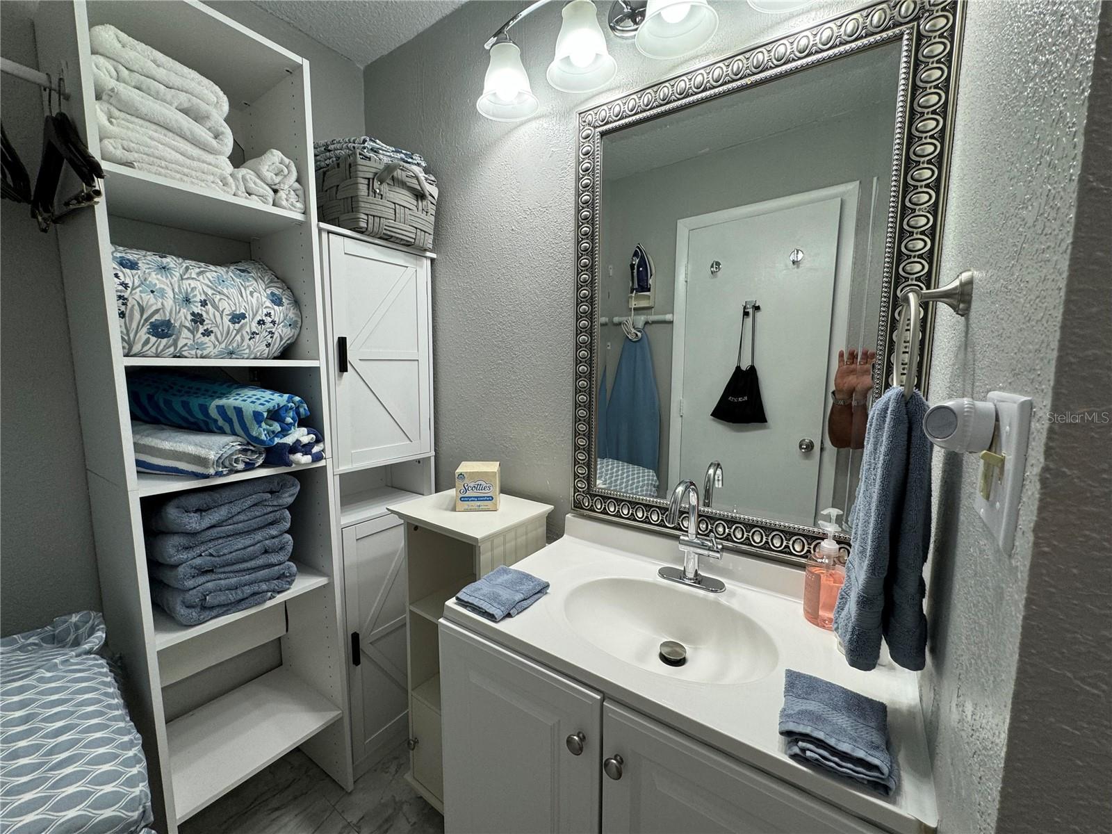 SARASOTA CAY CLUB CONDO - Residential