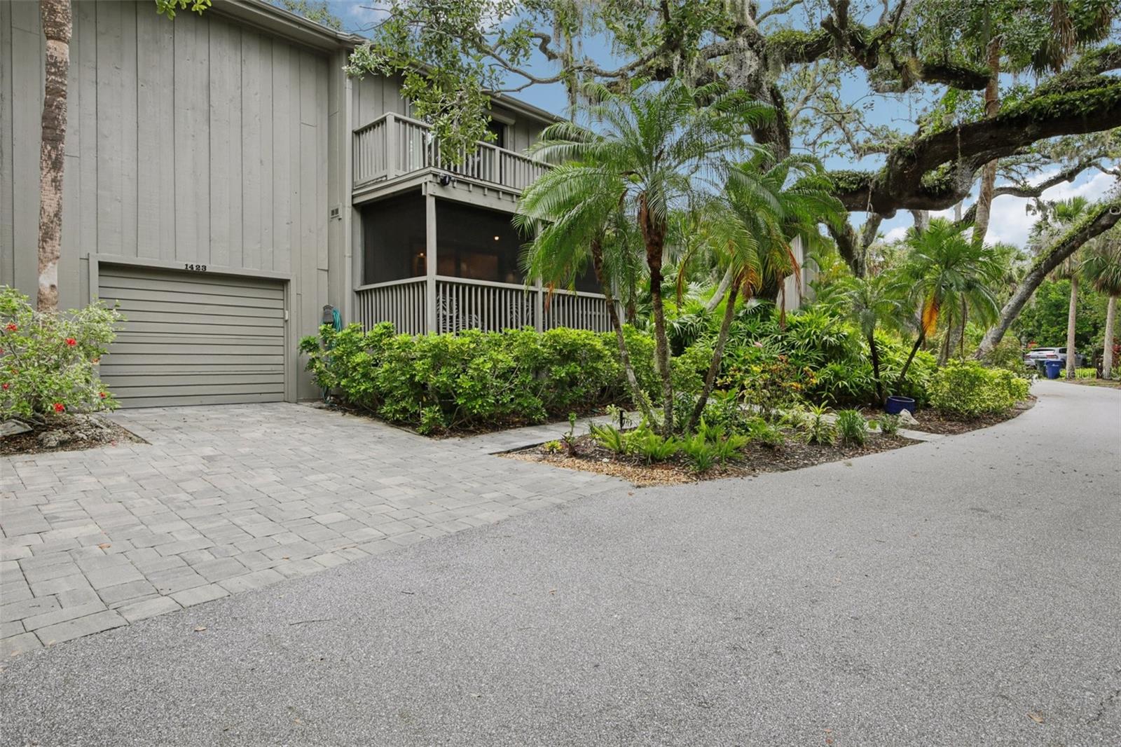 1423 LANDINGS PLACE 59