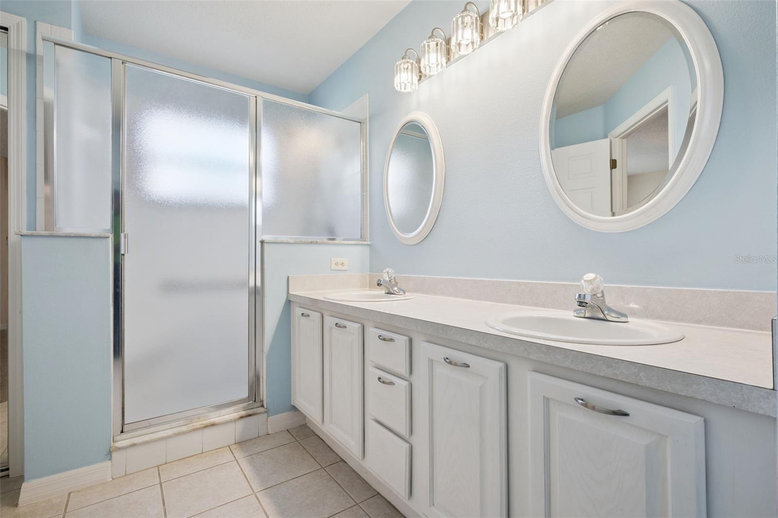 PLANTATION AT LEESBURG GOLFVIEW - Residential