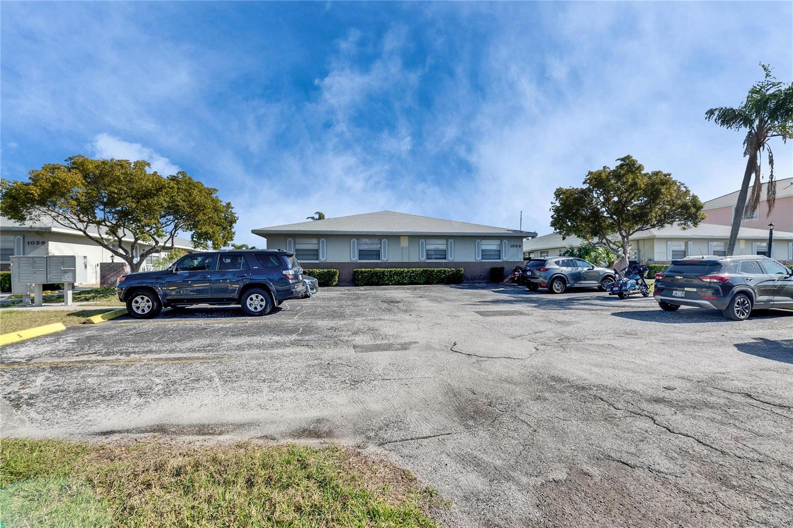 APOLLO BEACH CONDO - Residential