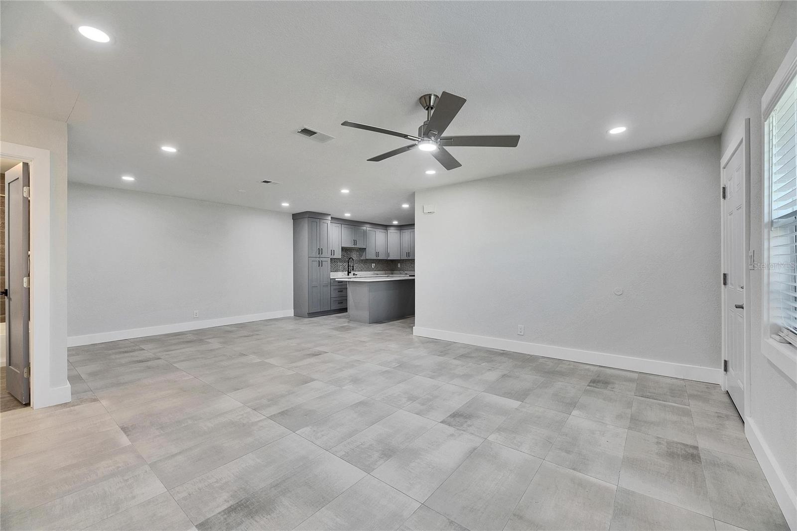 APOLLO BEACH CONDO - Residential