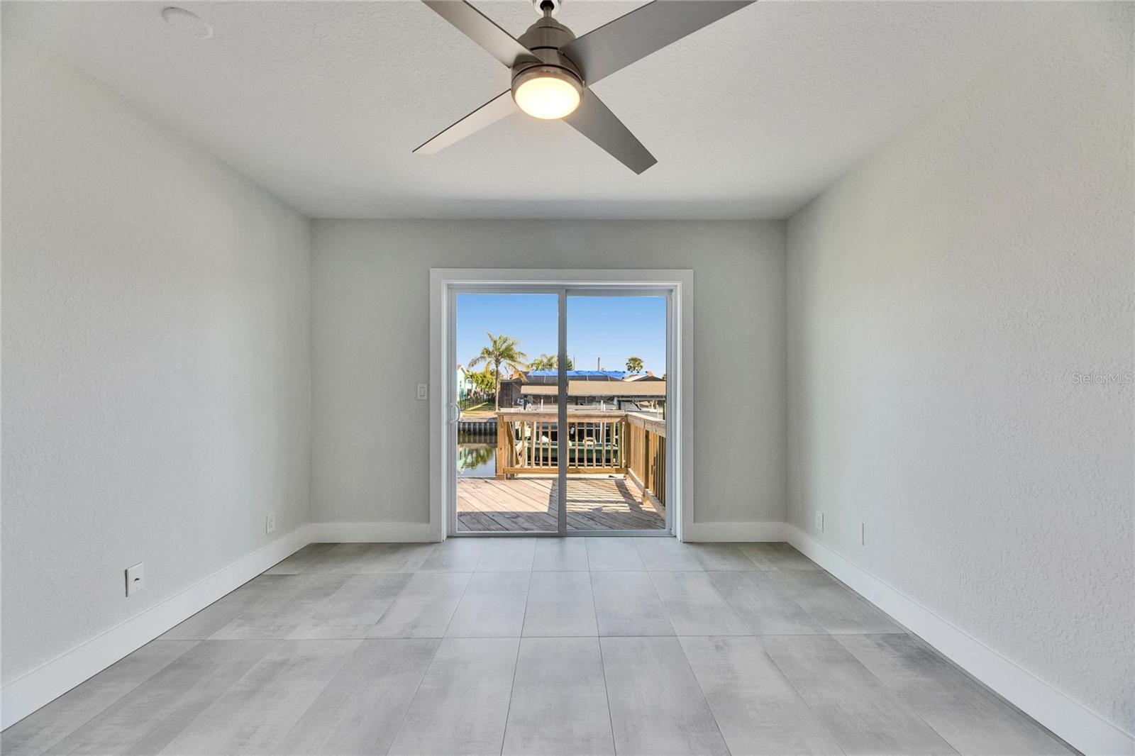 APOLLO BEACH CONDO - Residential