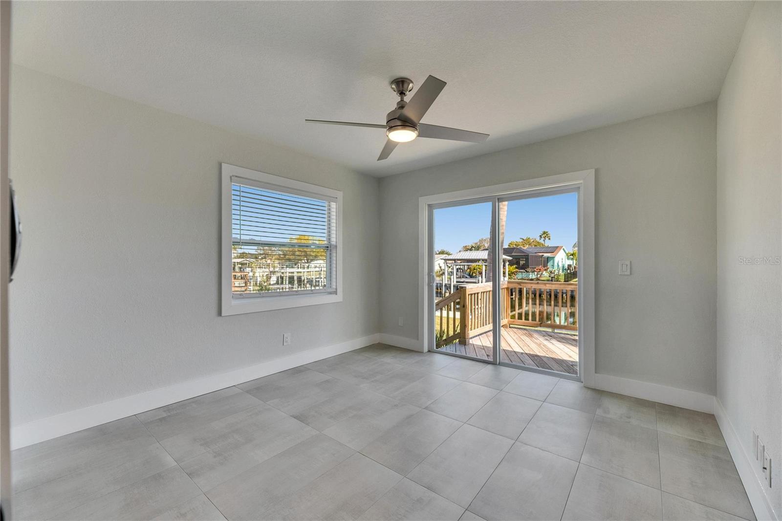 APOLLO BEACH CONDO - Residential