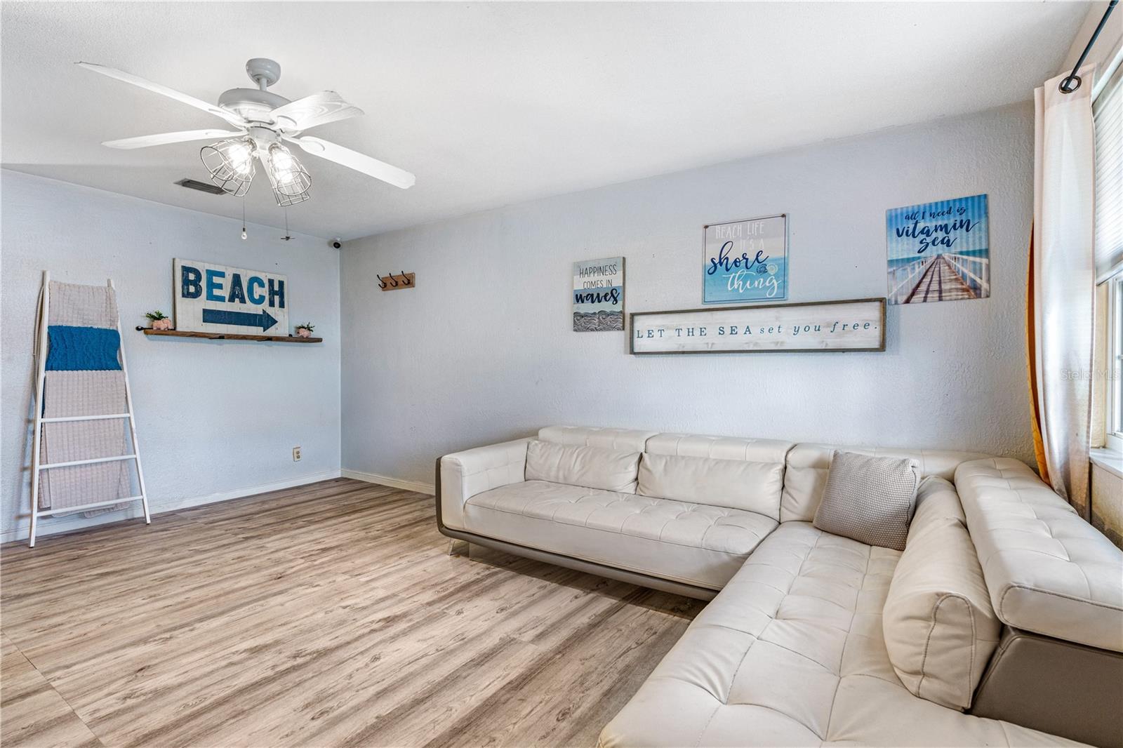 BEVERLY HILLS UNIT 14 - Residential