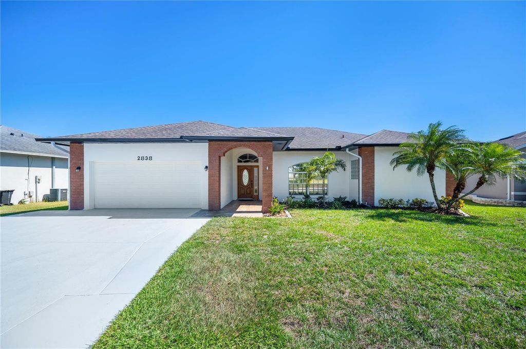 Photo of 2838 High View Bend, Lakeland, FL 33812 (MLS # L4956751)