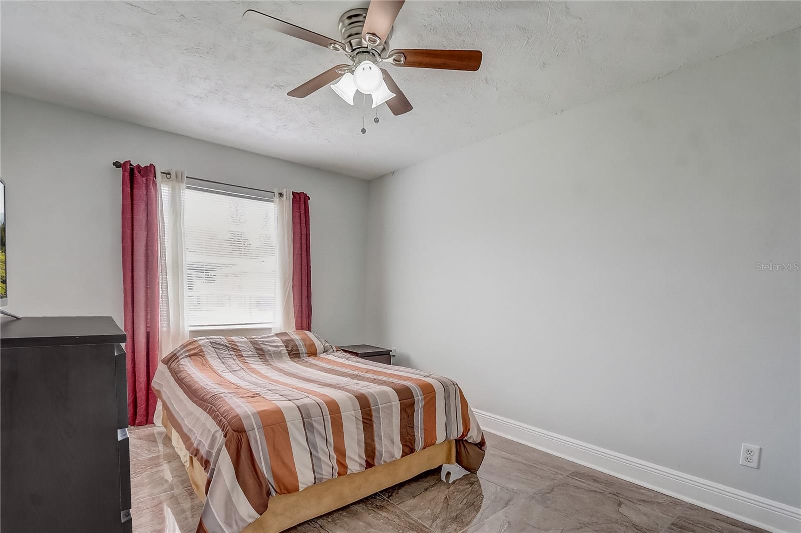 PEBBLE CREEK - Residential