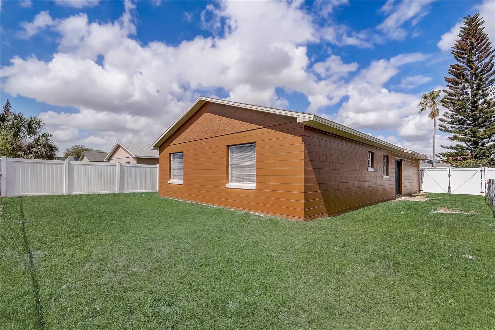 PEBBLE CREEK - Residential