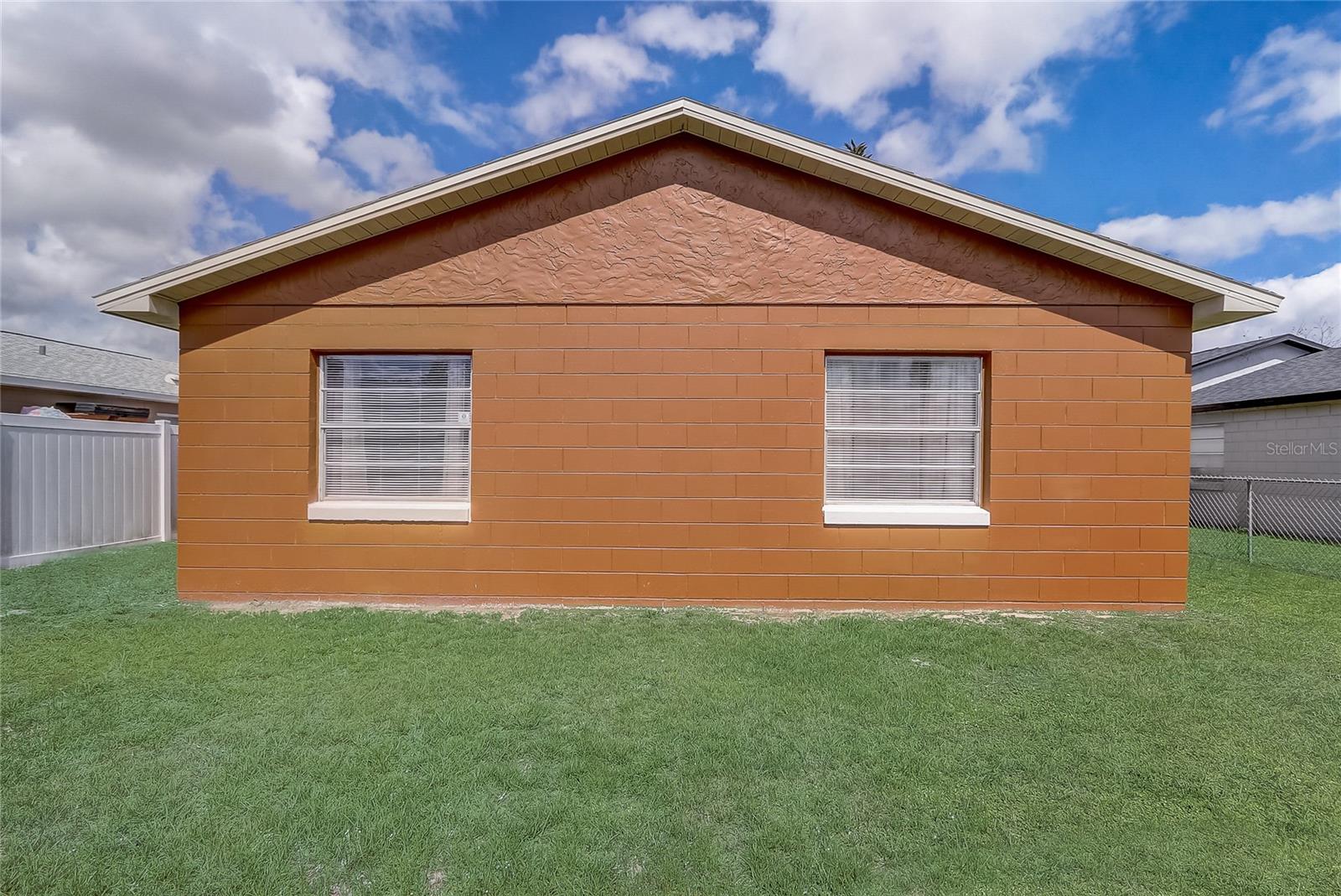 PEBBLE CREEK - Residential