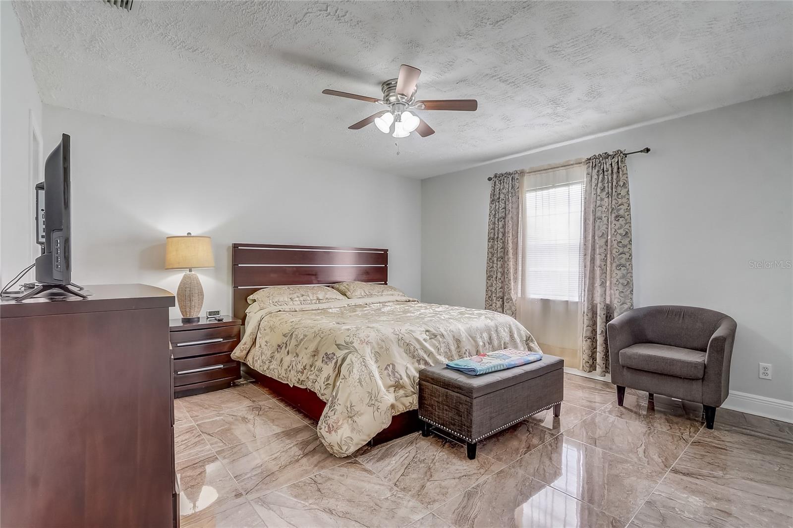 PEBBLE CREEK - Residential